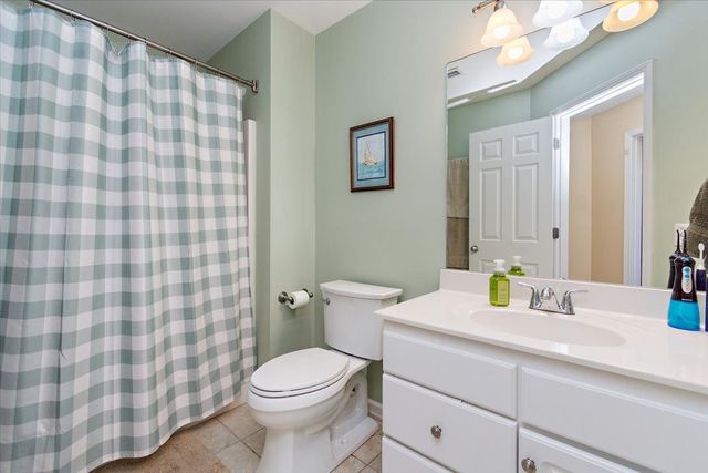 2260 Westwood Dr, Murfreesboro, TN 37130