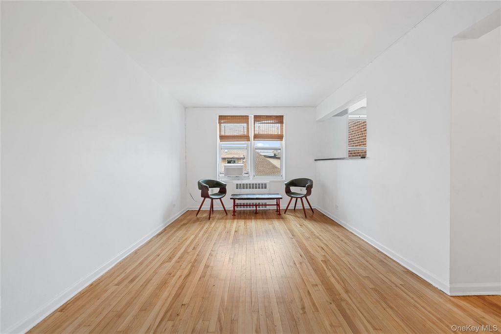 88-10 35th Avenue 3F, Jackson Heights, NY 11372 — photo 2