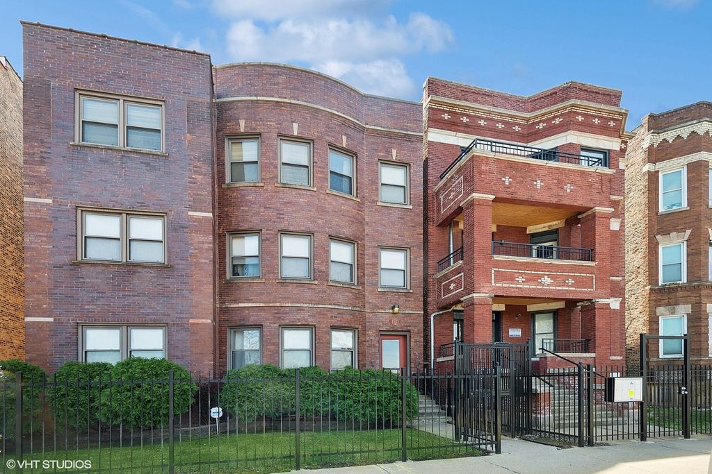 1521 E 65th Street 3R, Chicago, IL 60637