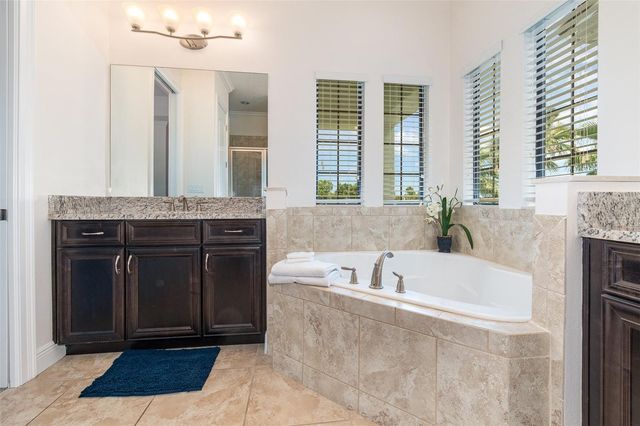 949 DESERT MOUNTAIN COURT, Kissimmee, FL 34747