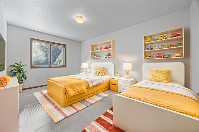 612 Fairway Drive, Casselton, ND 58012