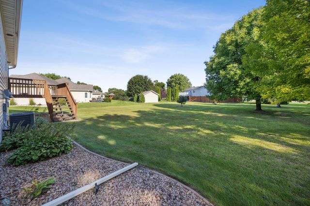 612 Fairway Drive, Casselton, ND 58012