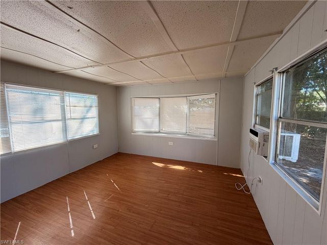 8028 Breeze DR, North Fort Myers, FL 33917