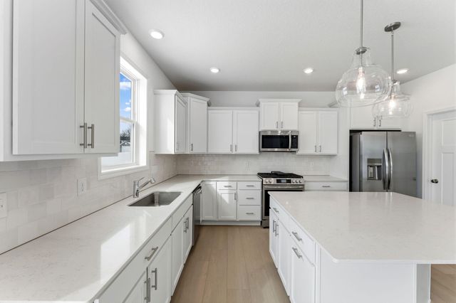 7534 Upper 42nd Street N, Oakdale, MN 55128