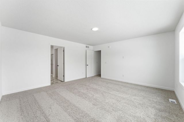 7534 Upper 42nd Street N, Oakdale, MN 55128