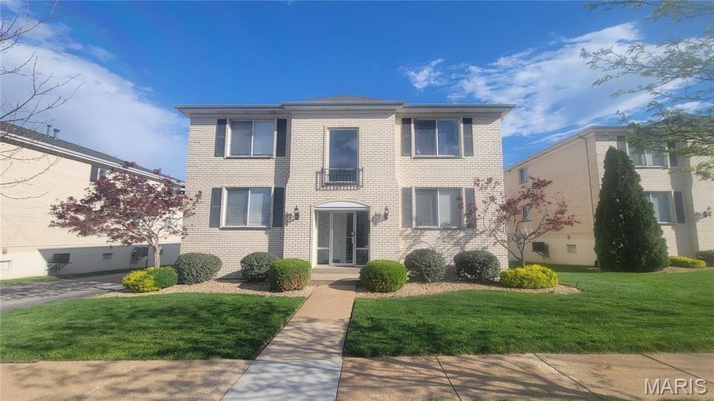 12586 Chardin Place 4, St Louis, MO 63128