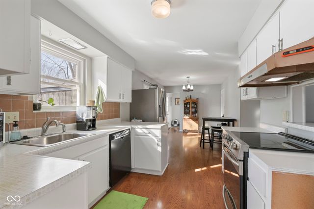 8072 Dartmouth Road, Indianapolis, IN 46260