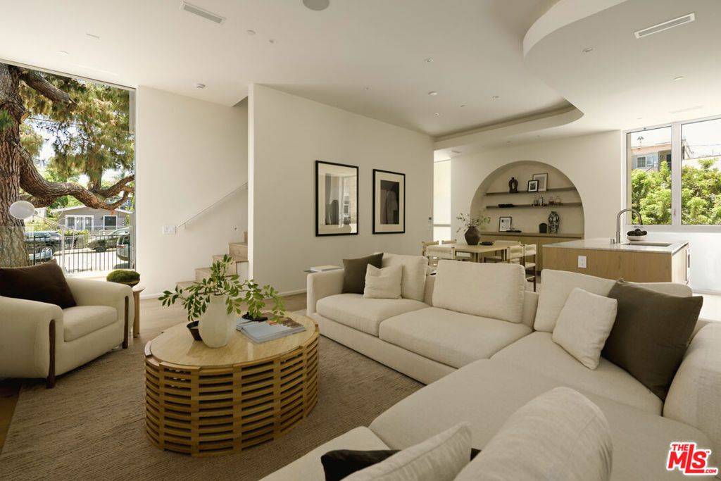 1125 Sanborn Avenue, Los Angeles, CA 90029 — exterior