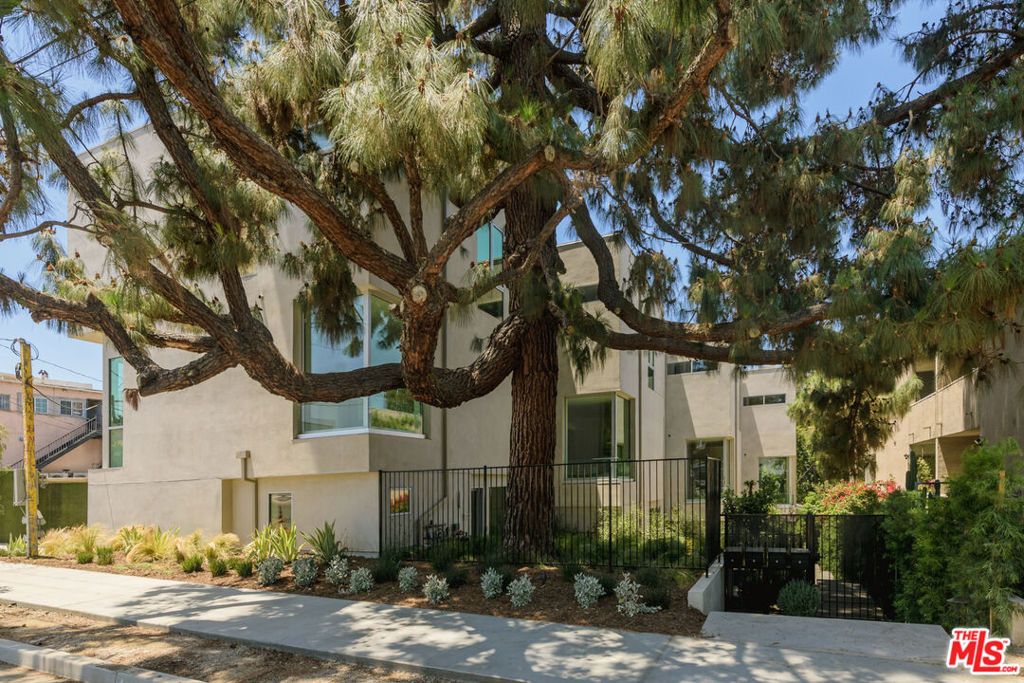 1125 Sanborn Avenue, Los Angeles, CA 90029 — photo 2