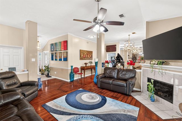 8918 Rustling Leaves Road, Houston, TX 77083