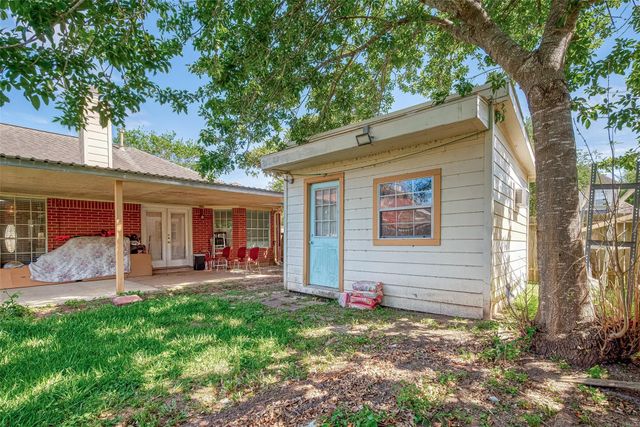8918 Rustling Leaves Road, Houston, TX 77083