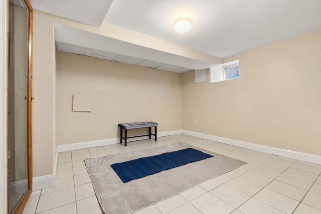 39 Lothrop 1, Boston, MA 02135