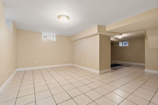 39 Lothrop 1, Boston, MA 02135