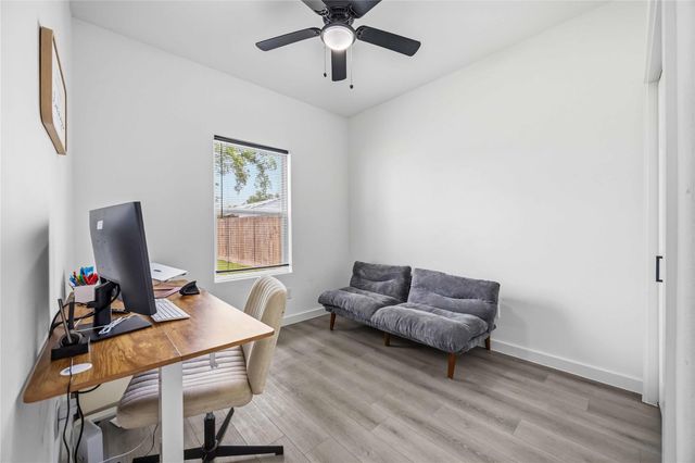 8614 Peachtree Street A, Houston, TX 77016