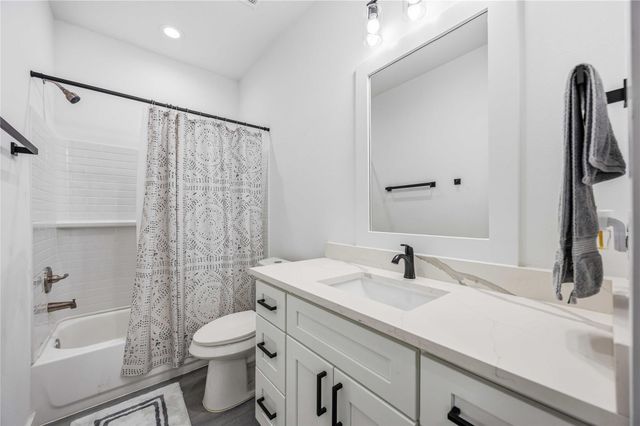 8614 Peachtree Street A, Houston, TX 77016