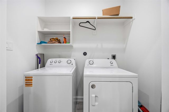 8614 Peachtree Street A, Houston, TX 77016