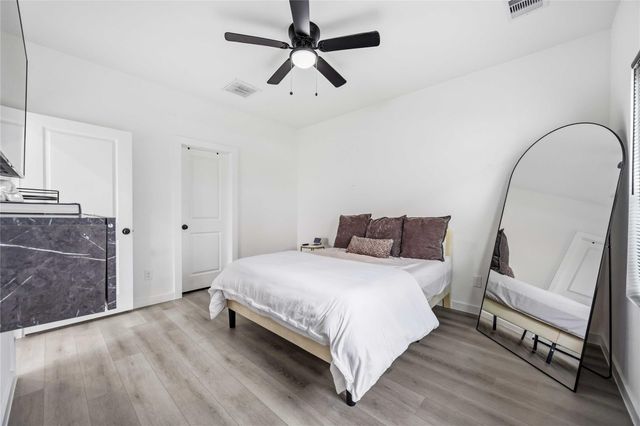 8614 Peachtree Street A, Houston, TX 77016