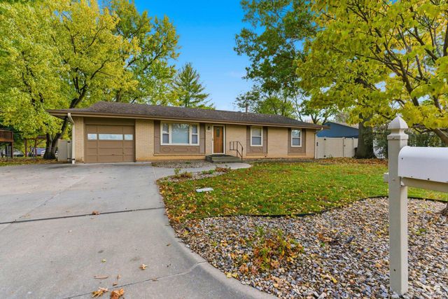 1828 Cassell Road, Manhattan, KS 66502