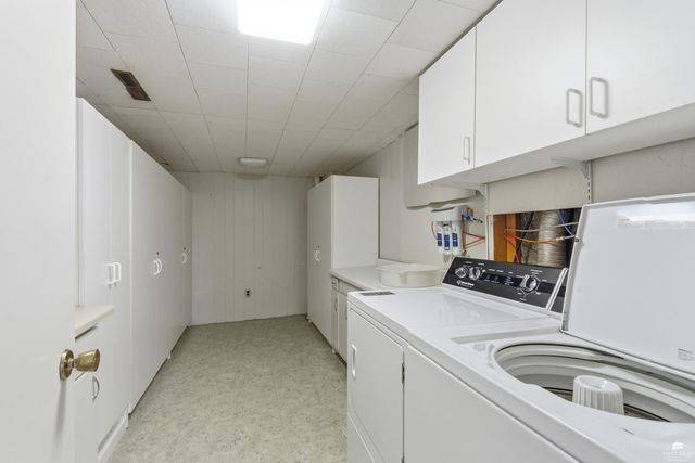 1828 Cassell Road, Manhattan, KS 66502