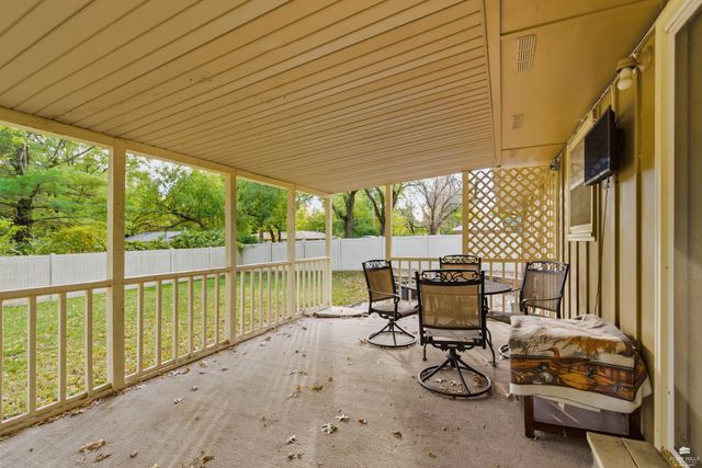 1828 Cassell Road, Manhattan, KS 66502
