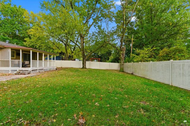 1828 Cassell Road, Manhattan, KS 66502