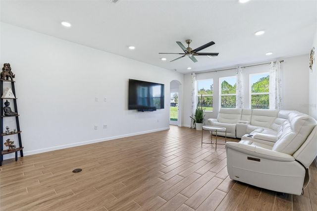 1147 FRANKLIN TREE LANE, Sanford, FL 32771