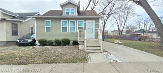 7052 Meadow Avenue, Warren, MI 48091