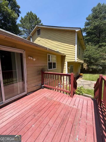 6495 Emerald Pointe Circle, College Park, GA 30349