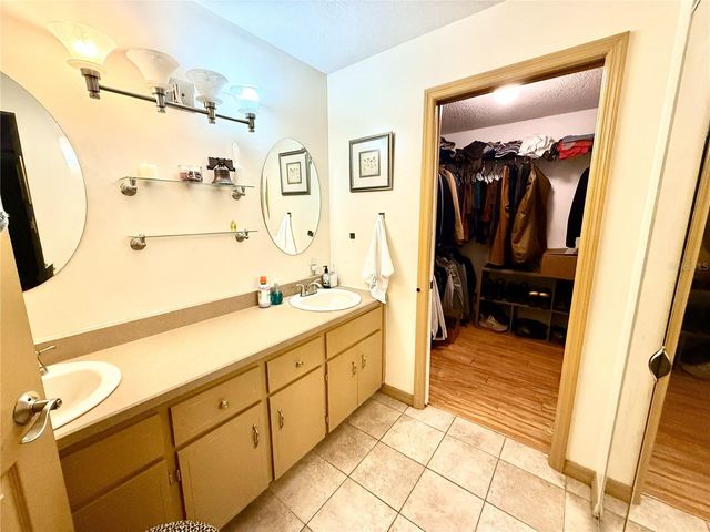 4867 SE 33RD AVENUE, Ocala, FL 34480