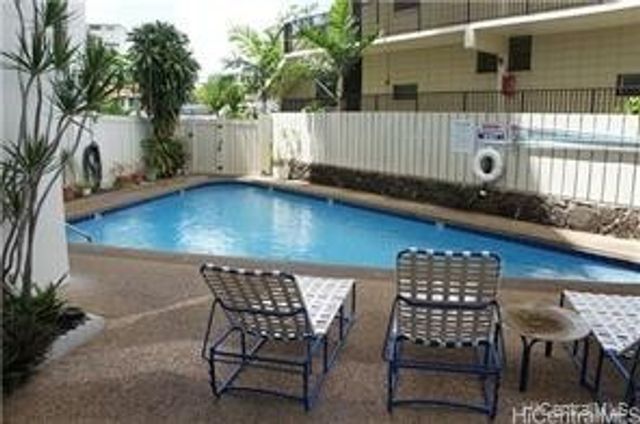 1634 Makiki Street 504, Honolulu, HI 96822