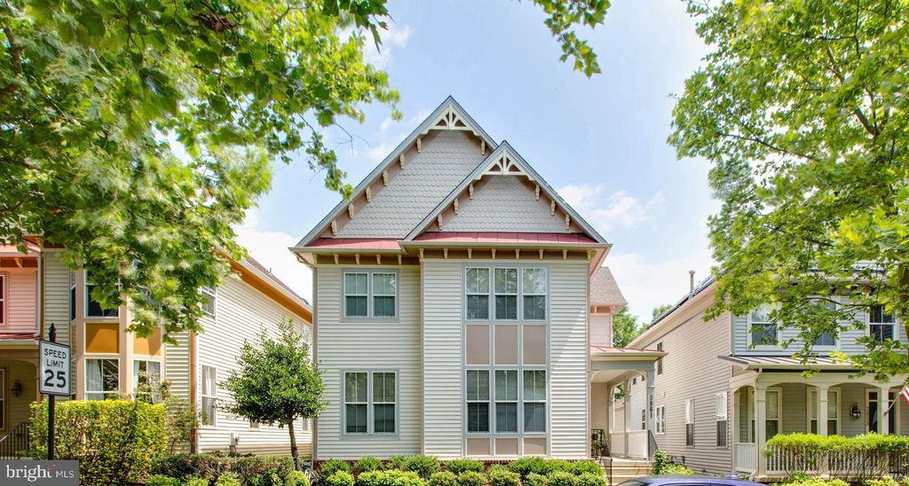3861 BRAVEHEART DR, Frederick, MD 21704