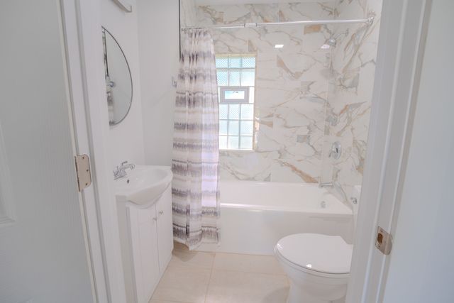 204 Barr Elms Avenue, Joliet, IL 60433