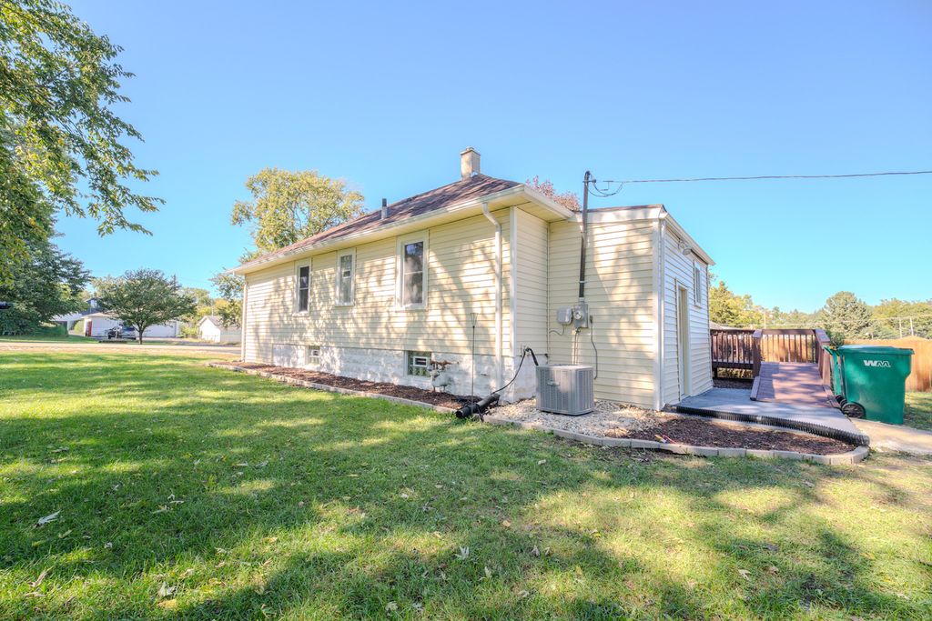 204 Barr Elms Avenue, Joliet, IL 60433 — photo 4