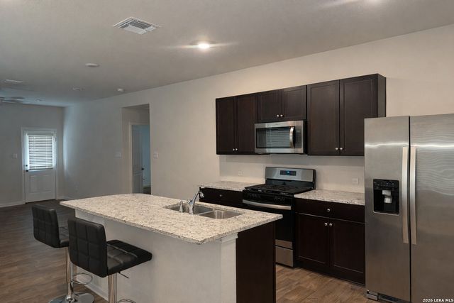 4523 BONTEBOK DR, Converse, TX 78109