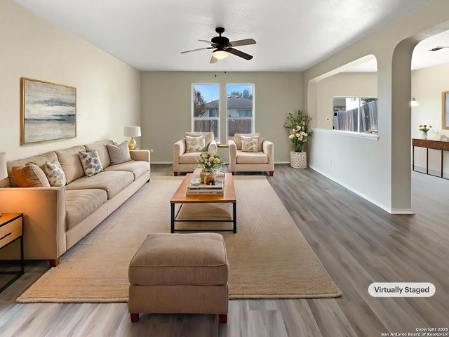 5724 Columbia, Cibolo, TX 78108