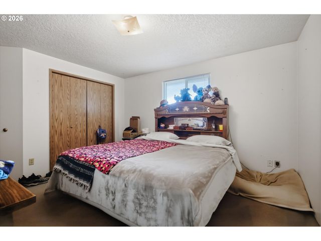 602 N DOLASH Ct, Newberg, OR 97132