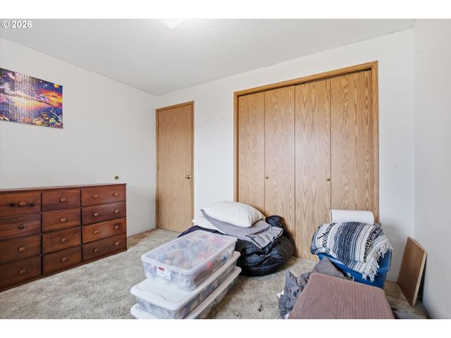 602 N DOLASH Ct, Newberg, OR 97132