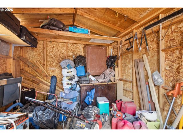 602 N DOLASH Ct, Newberg, OR 97132