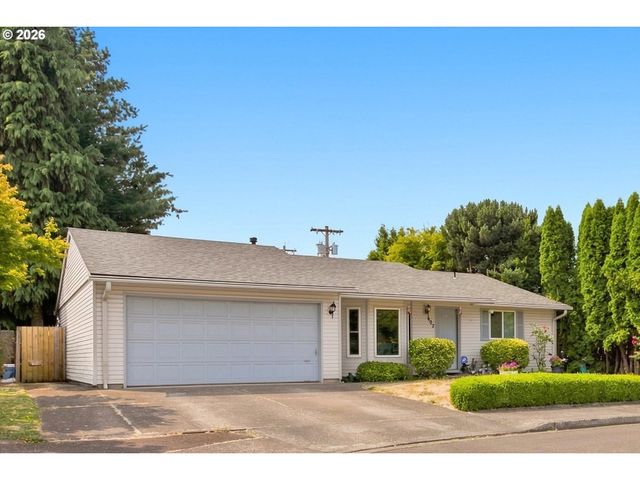 602 N DOLASH Ct, Newberg, OR 97132