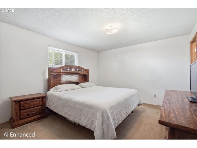 602 N DOLASH Ct, Newberg, OR 97132
