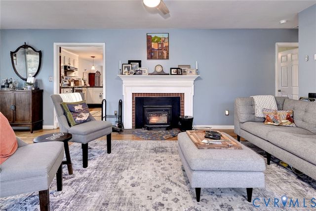 593 Catesby Ln, Williamsburg, VA 23185