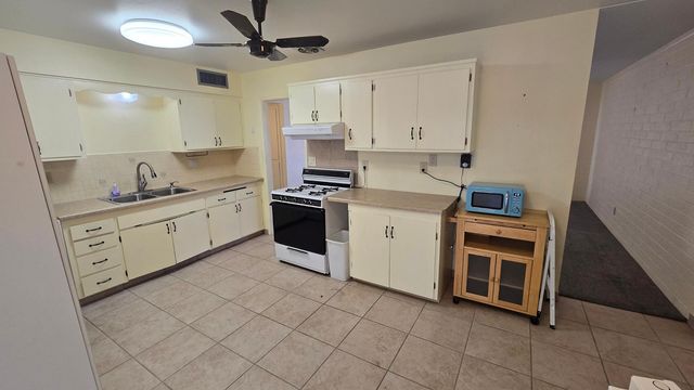 10806 N 110th Drive, Sun City, AZ 85351