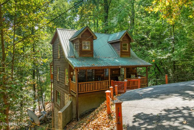 2404 Balsam Circle, Sevierville, TN 37876