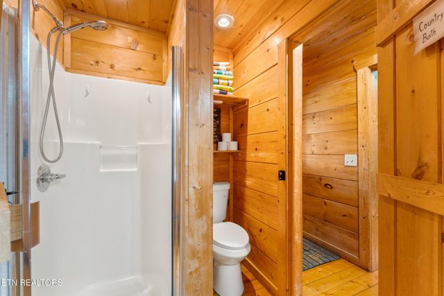 2404 Balsam Circle, Sevierville, TN 37876