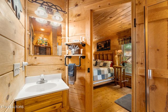 2404 Balsam Circle, Sevierville, TN 37876