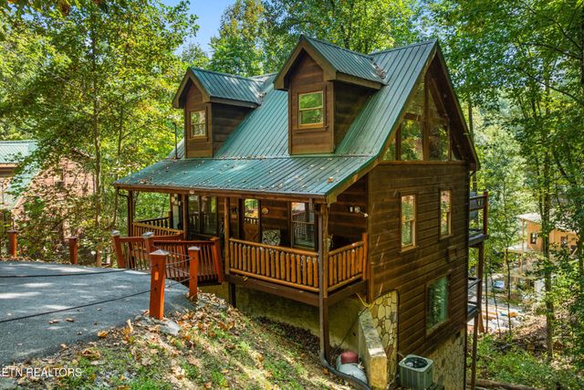 2404 Balsam Circle, Sevierville, TN 37876