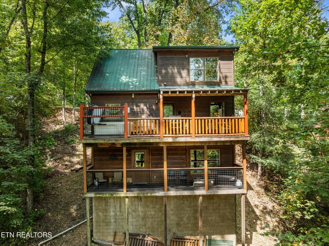 2404 Balsam Circle, Sevierville, TN 37876