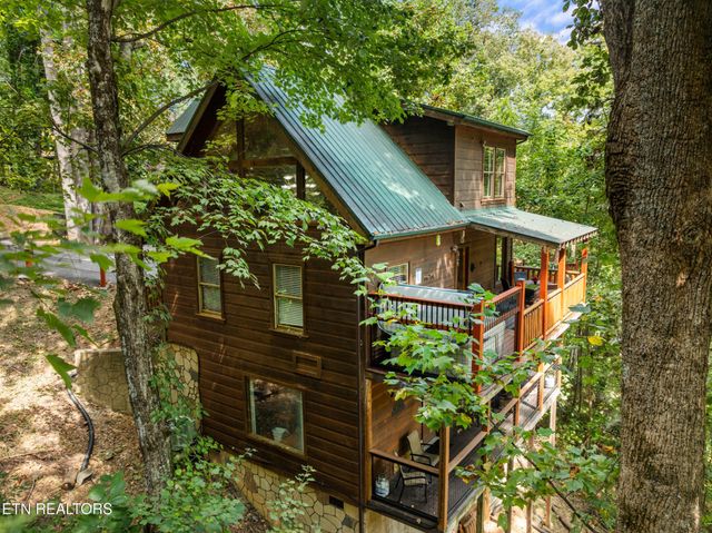 2404 Balsam Circle, Sevierville, TN 37876
