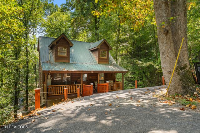 2404 Balsam Circle, Sevierville, TN 37876