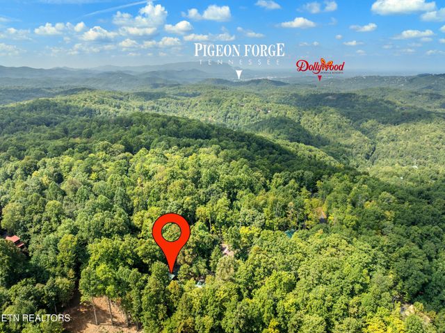 2404 Balsam Circle, Sevierville, TN 37876